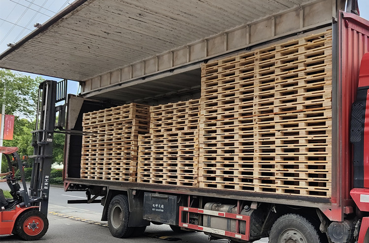 循環(huán)使用的木托盤選擇哪種好？